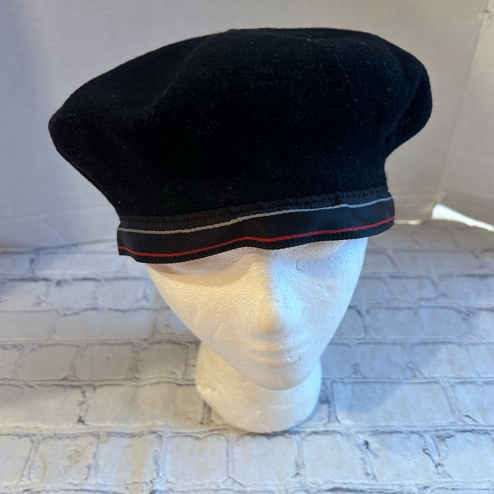 KANGOL VINTAGE BLACK BERET 100% WOOL MADE IN UNITED KINGDOM UNISEX SIZE LARGE